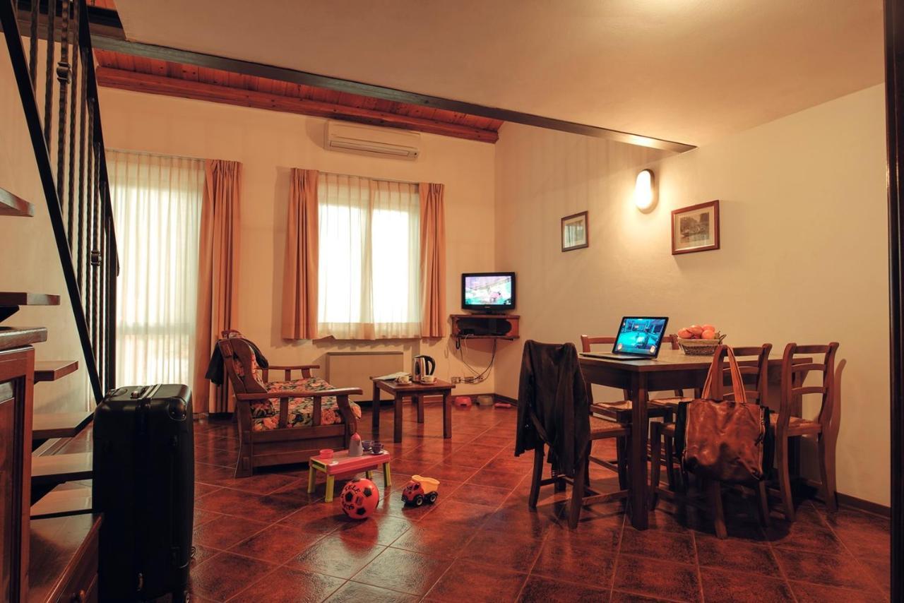 Casanova - Family Apartments Residence San Quirico d'Orcia Bagian luar foto